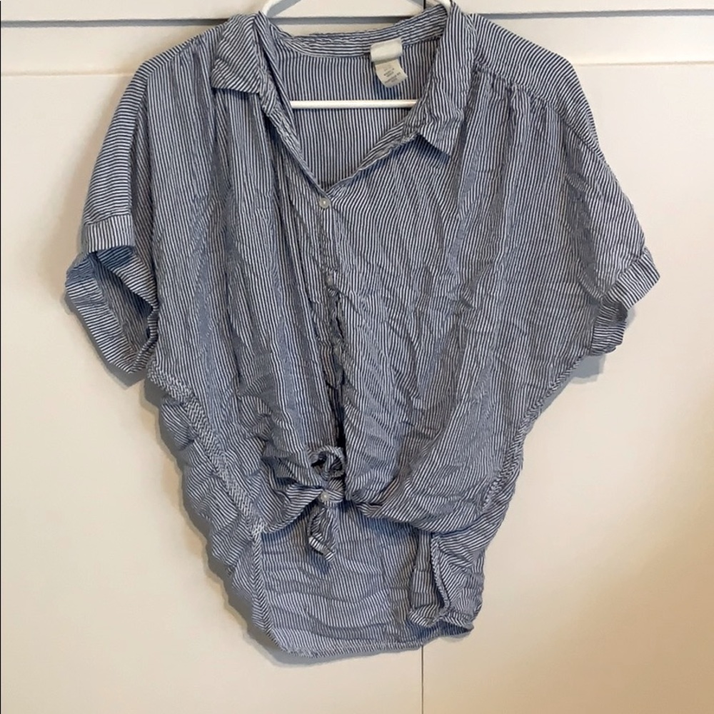 H&M blue and white pinstriped button up top
